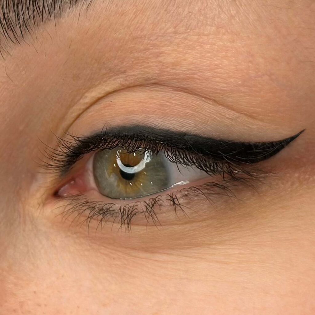 permanent eyeliner7